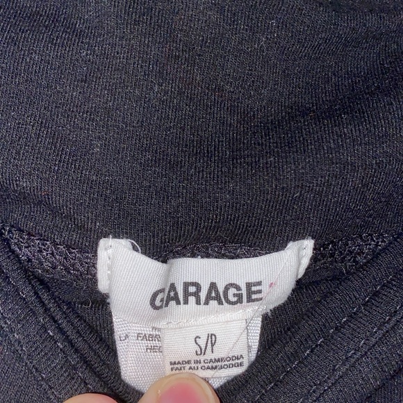 Garage size S. Black leggings with mesh on sides - Picture 3 of 3